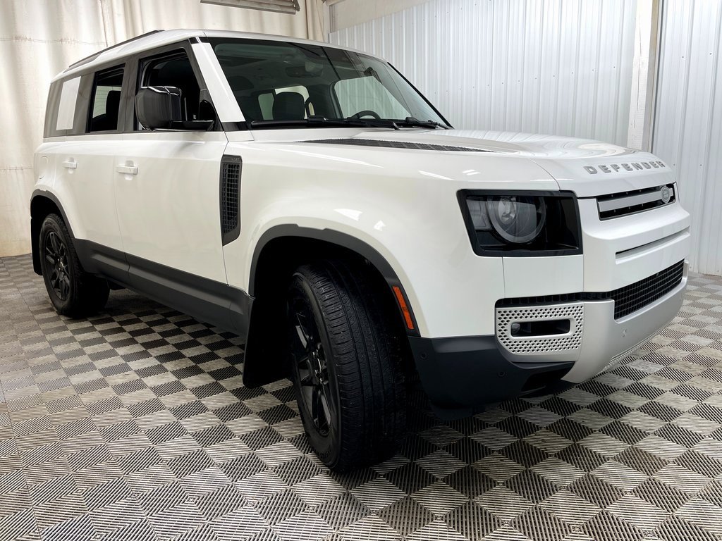 Used 2025 Land Rover Defender 110 S image 50