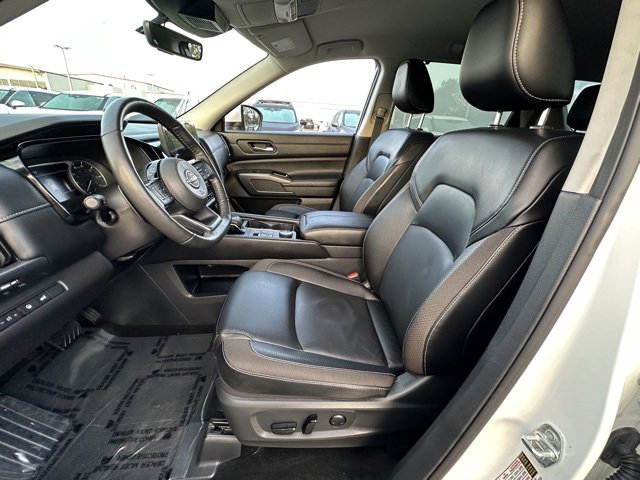 Certified 2024 Nissan Pathfinder SL image 17
