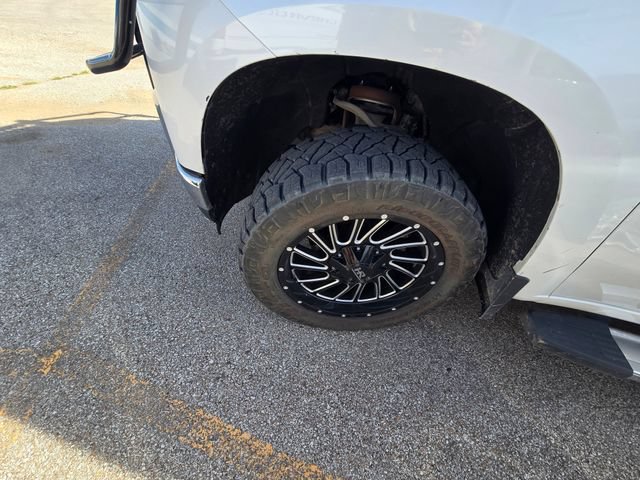 Used 2019 Chevrolet Silverado 1500 LTZ AWD/4WD image 9