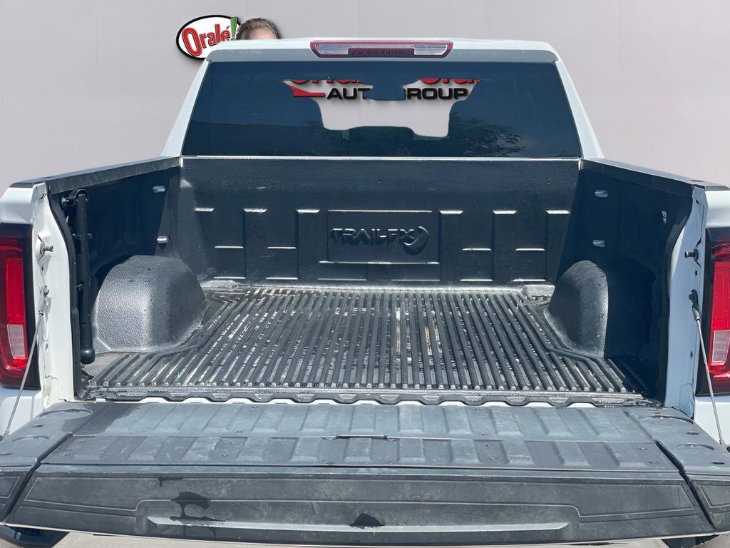 Used 2025 GMC Sierra 1500 SLT RWD image 27