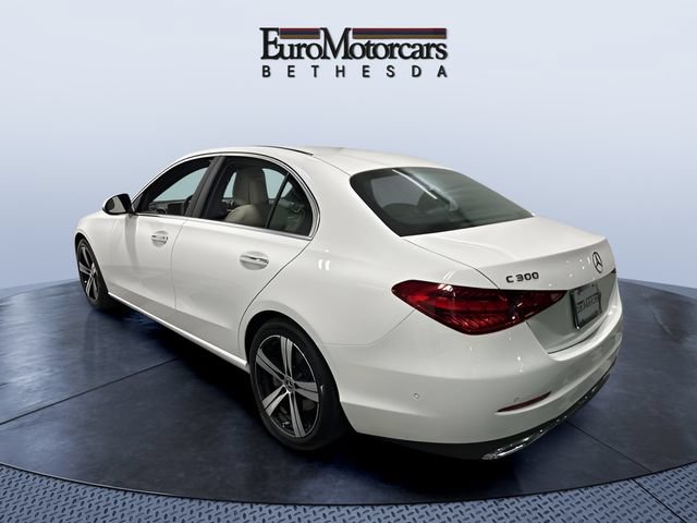 Used 2025 Mercedes-Benz C 300 4MATIC Sedan image 3