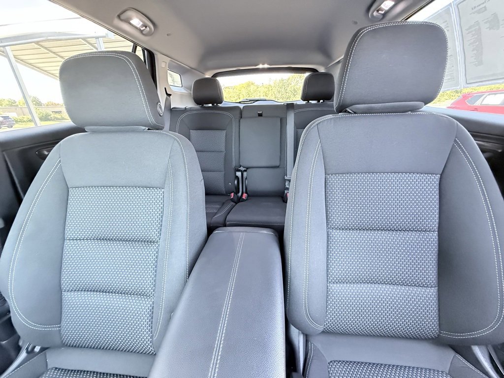 Used 2024 GMC Terrain SLE image 23