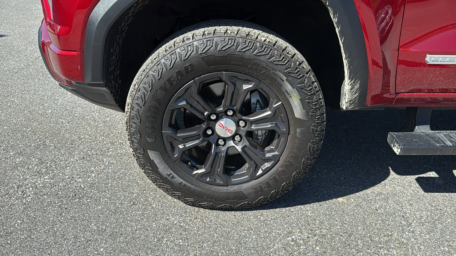 Certified 2023 GMC Canyon Elevation w/ Elevation Premium Package AWD/4WD image 11