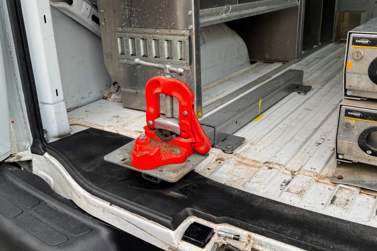 Used 2018 Chevrolet Express 2500 w/ Driver Convenience Package image 19