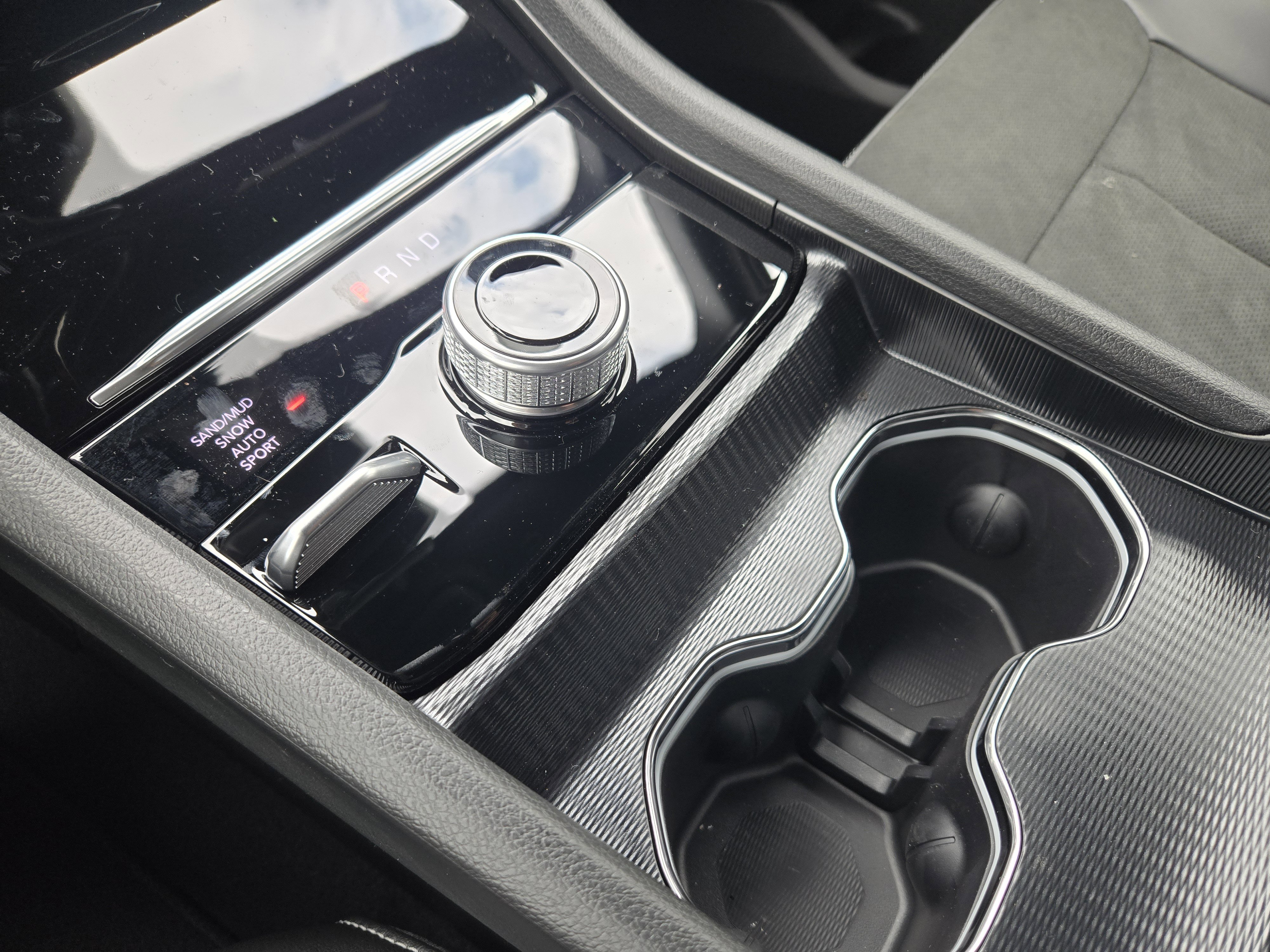 New 2026 Jeep Grand Cherokee Altitude image 16