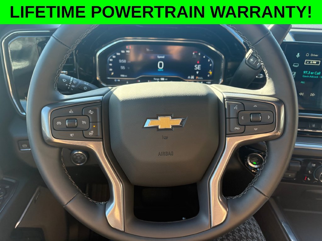 Used 2025 Chevrolet Silverado 2500 High Country w/ Technology Package AWD/4WD image 7