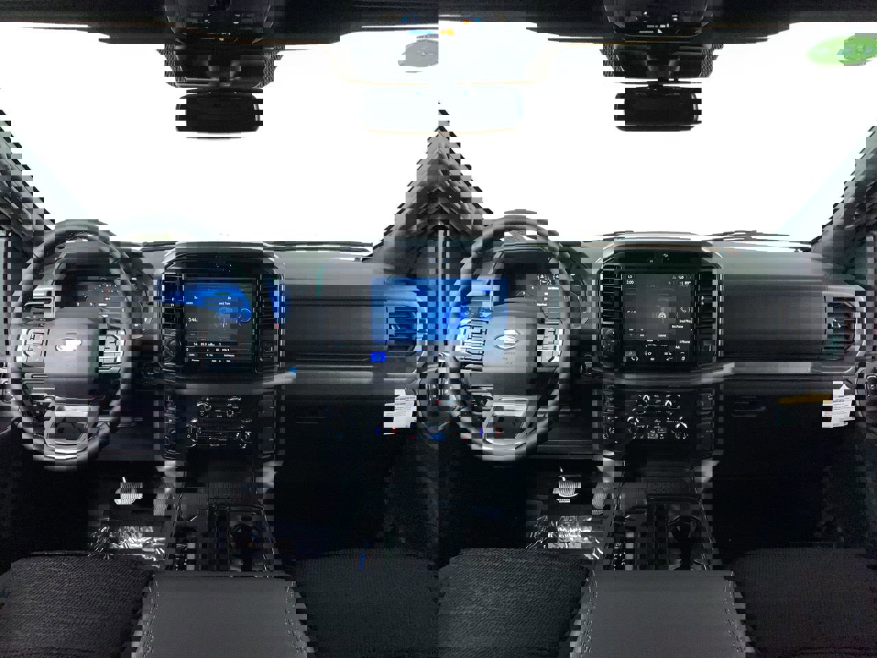 New 2025 Ford F150 XLT w/ Equipment Group 302A MID image 21