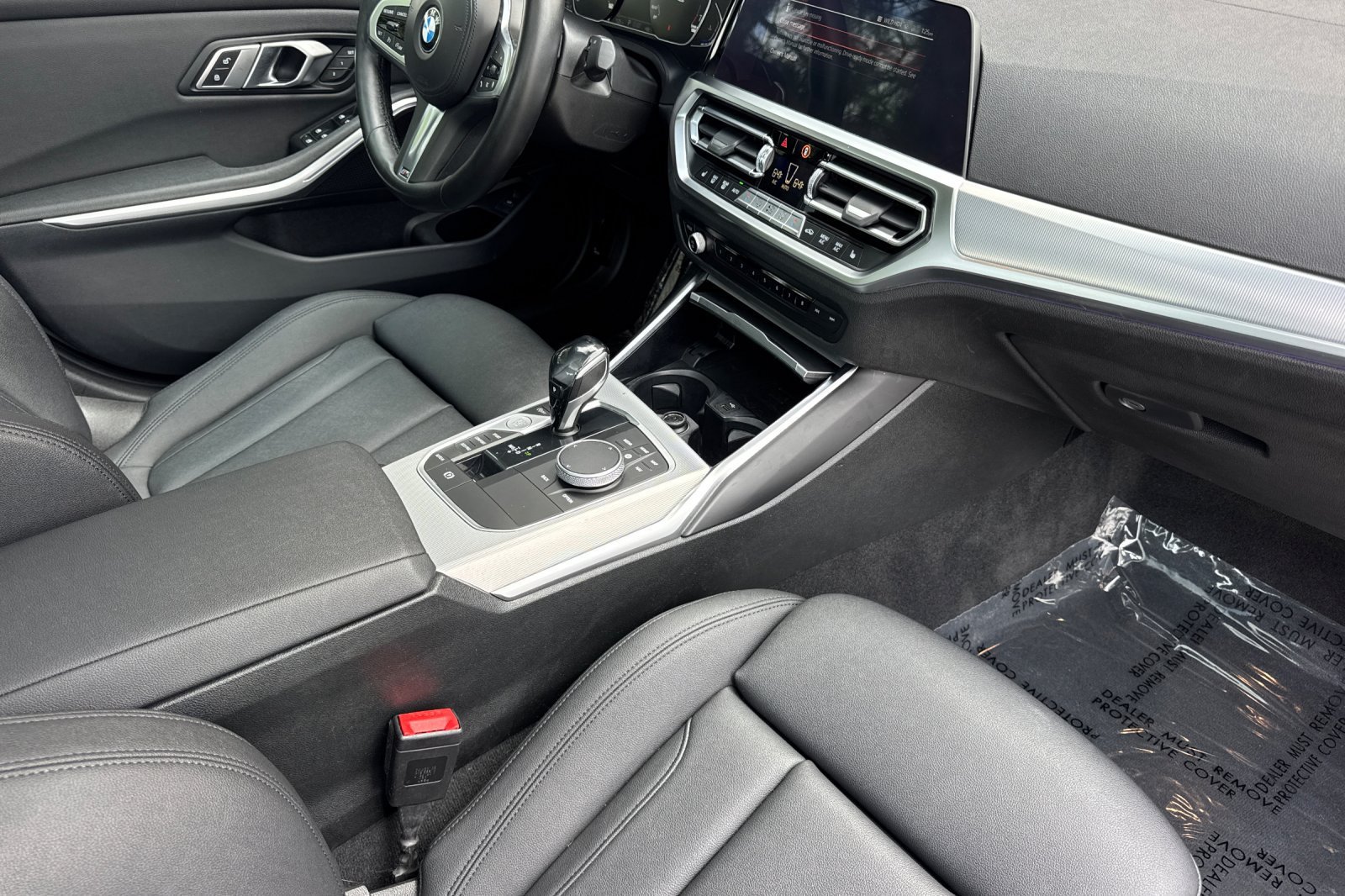 Used 2021 BMW 330i Sedan w/ M Sport Package RWD image 18
