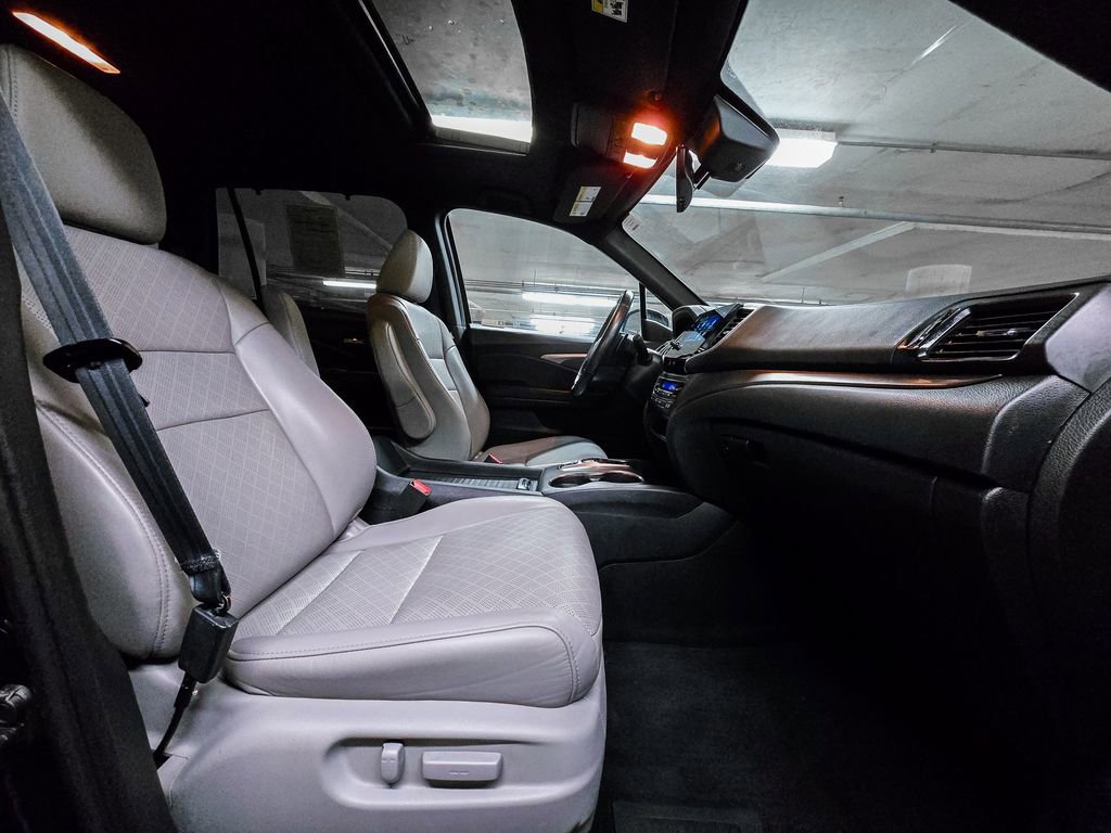 Used 2019 Honda Passport EX-L image 37