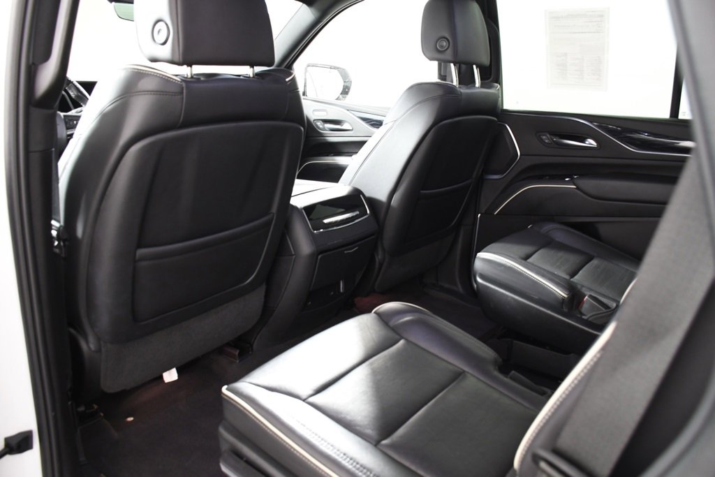 Used 2023 Cadillac Escalade Sport w/ LPO, ONYX Package image 25