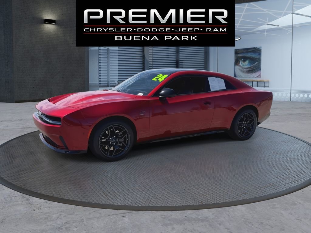 Used 2024 Dodge Charger Daytona R/T w/ Plus Group AWD/4WD image 4