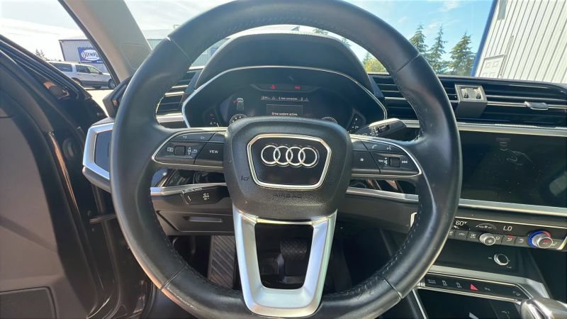 Used 2019 Audi Q3 2.0T Premium Plus w/ Premium Plus Package AWD/4WD image 26