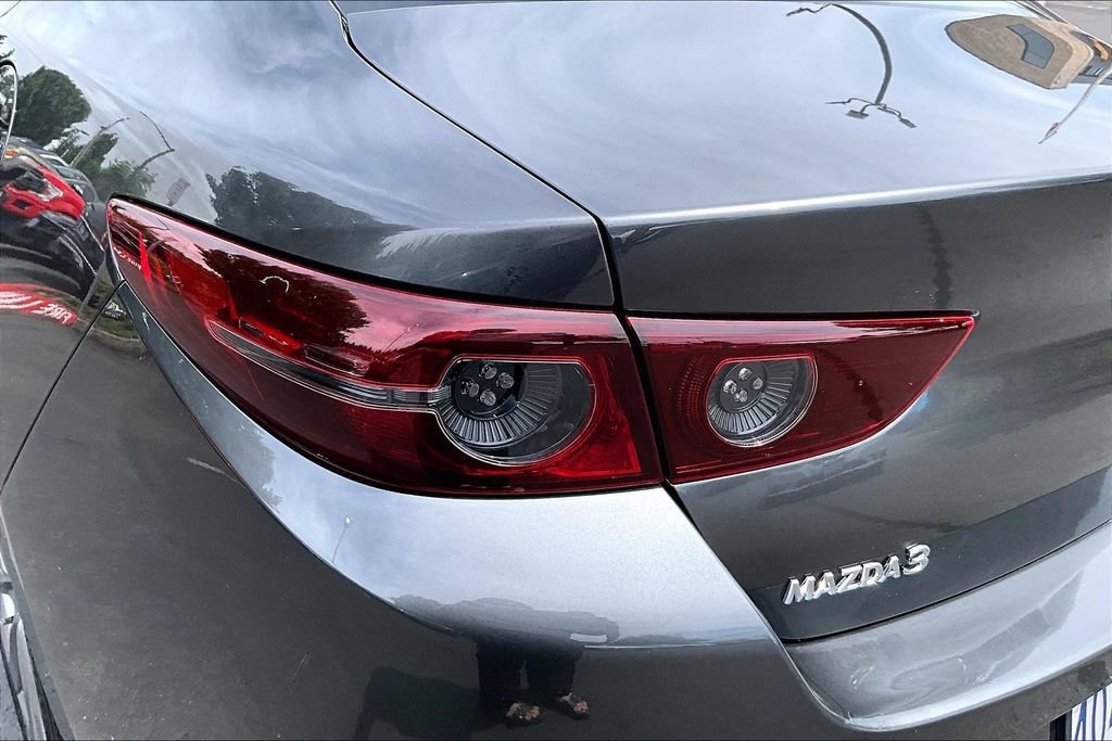 Used 2019 MAZDA MAZDA3 Sedan FWD image 28