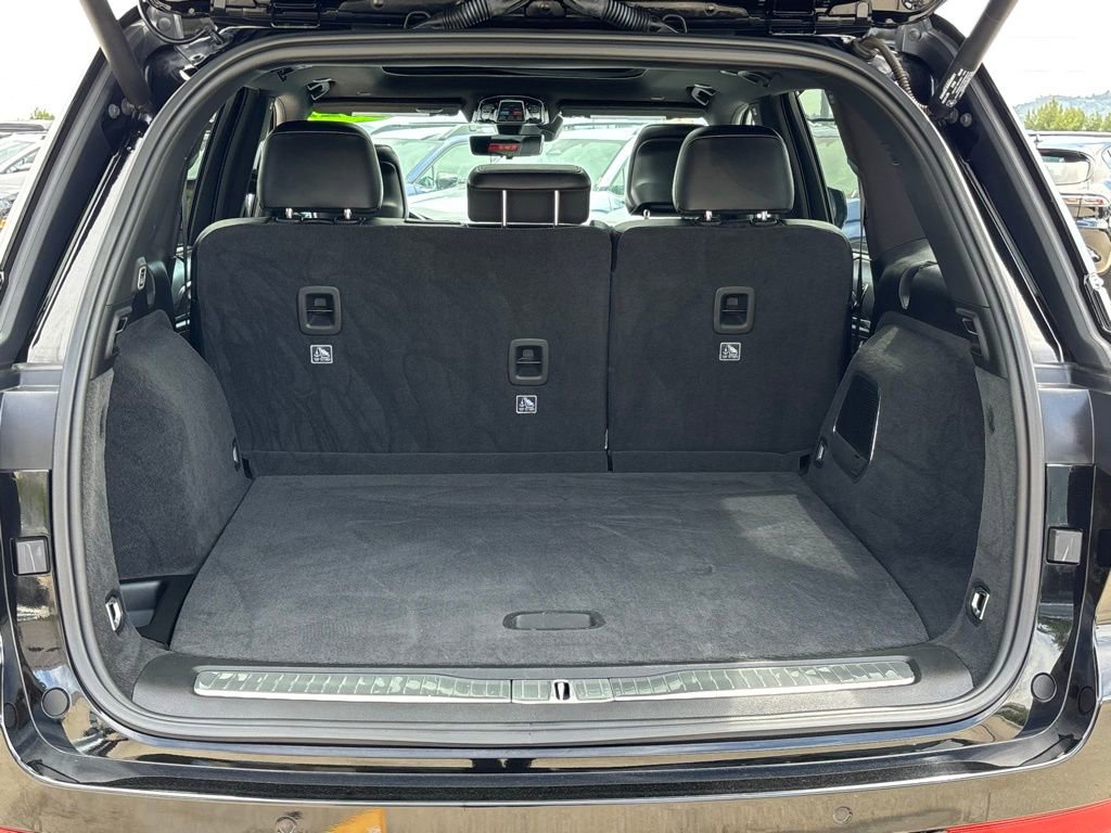 Used 2022 Jeep Grand Cherokee Overland w/ Luxury Tech Group IV AWD/4WD image 26