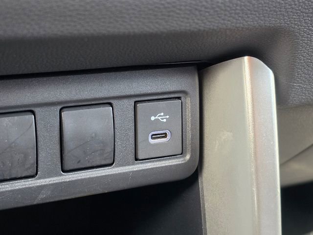 Used 2023 Toyota Corolla Cross LE w/ Moonroof Package image 25