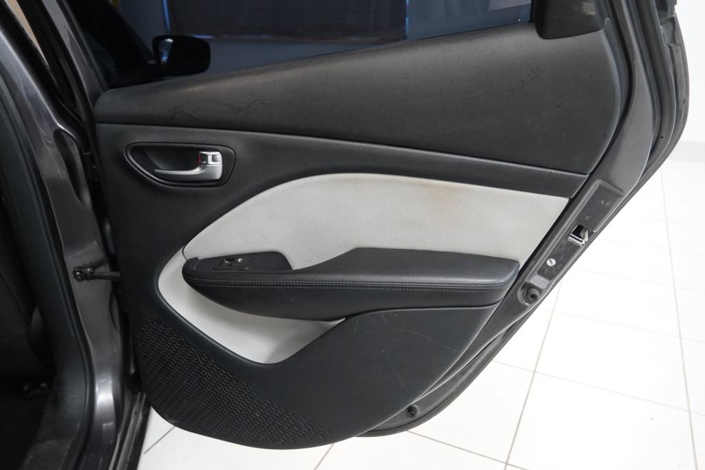 Used 2015 Dodge Dart SXT FWD image 25