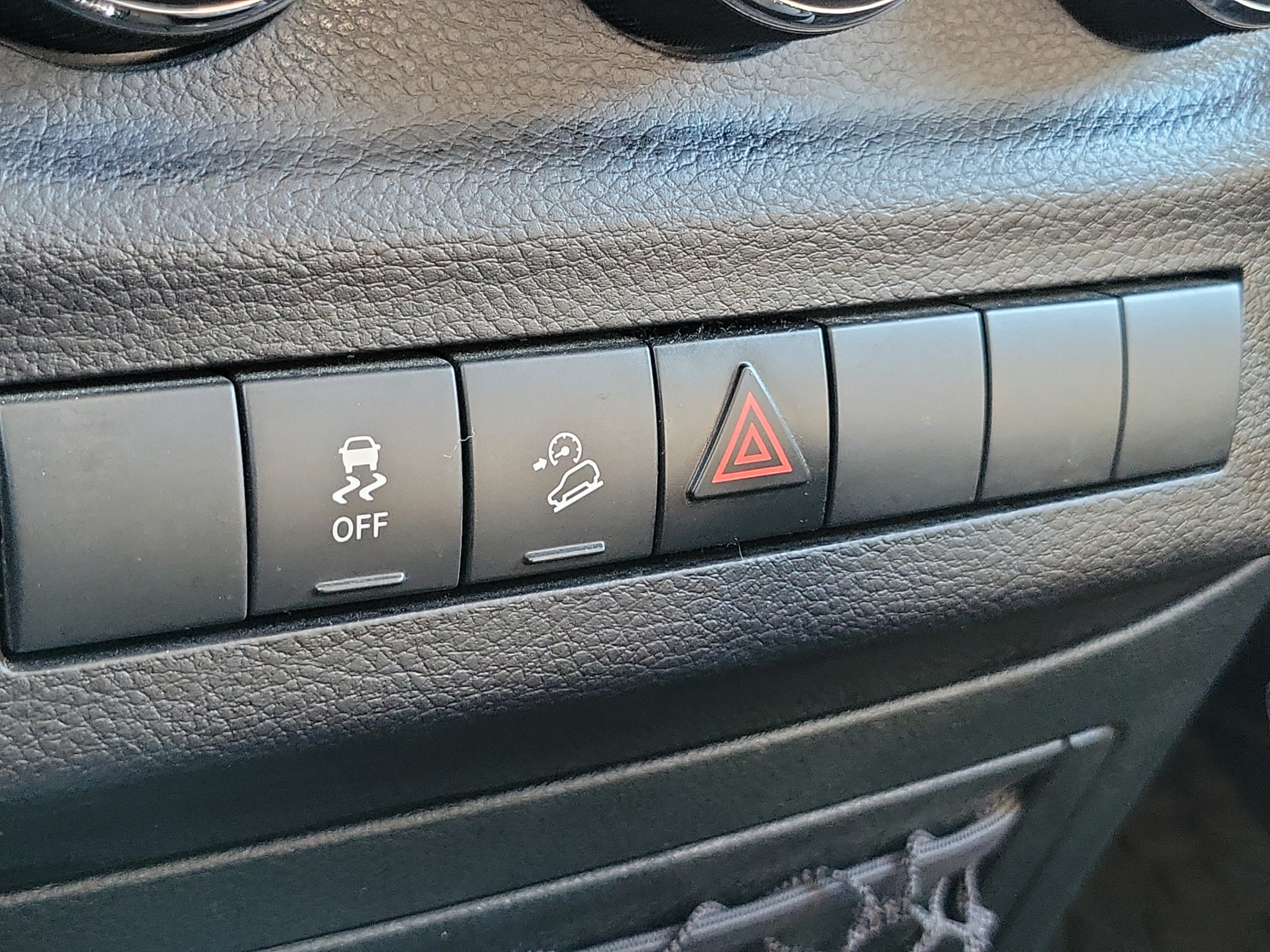 Used 2018 Jeep Wrangler Sport AWD/4WD image 22