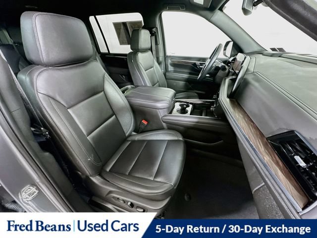 Used 2026 Chevrolet Suburban LT w/ Comfort Package AWD/4WD image 37