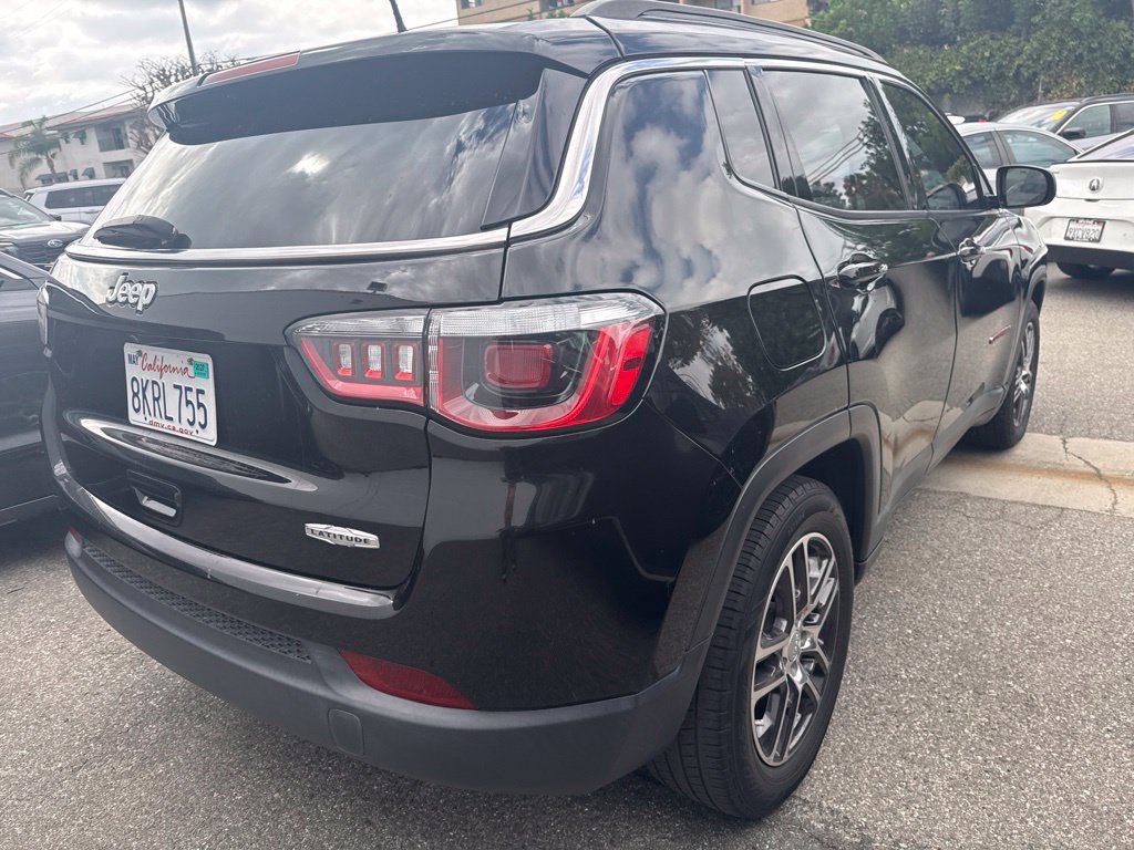 Used 2019 Jeep Compass Latitude w/ Popular Equipment Group FWD image 8