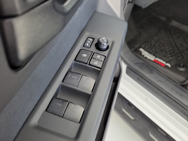Used 2025 Toyota Sequoia TRD Pro AWD/4WD image 21
