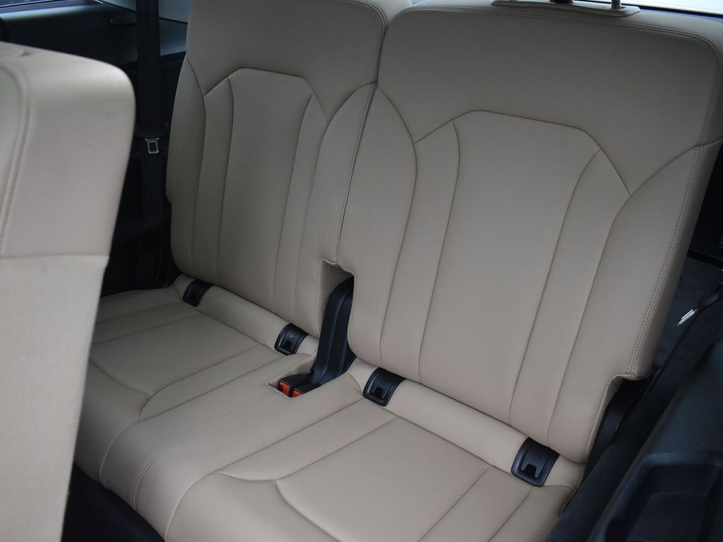 Used 2021 Audi Q7 3.0T Premium Plus w/ Executive Package image 28