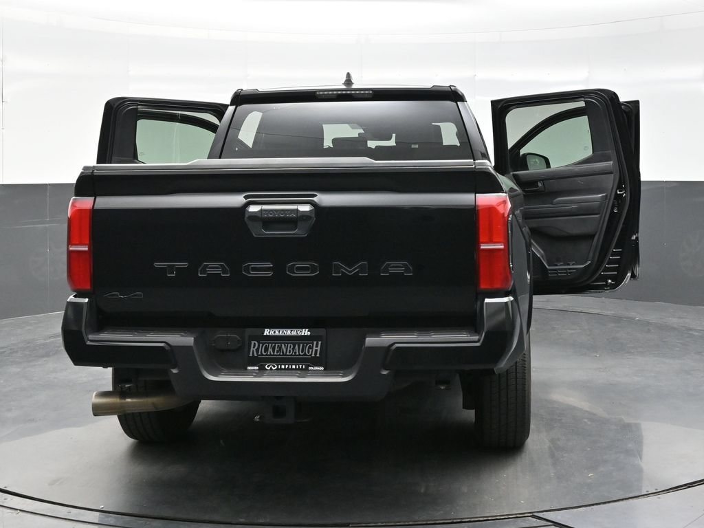 Used 2025 Toyota Tacoma SR5 AWD/4WD image 38