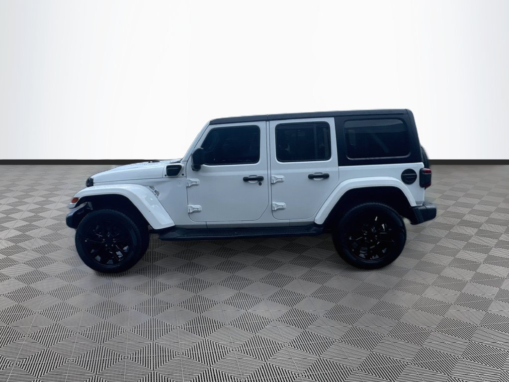 Used 2023 Jeep Wrangler Unlimited Sahara AWD/4WD image 9