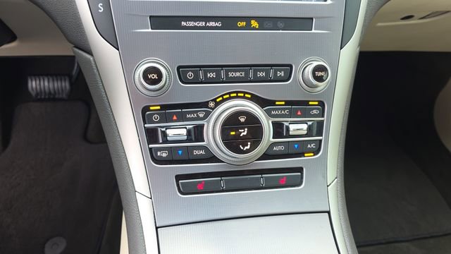 Used 2020 Lincoln MKZ w/ Convenience Package image 22