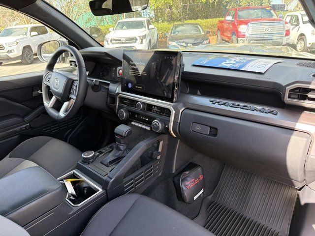 Certified 2025 Toyota Tacoma TRD Sport image 17