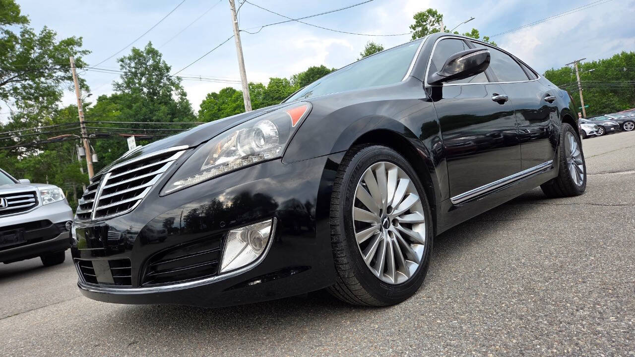 Used 2015 Hyundai Equus Signature RWD image 3