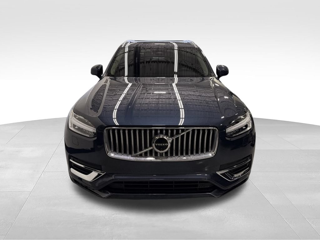 Used 2023 Volvo XC90 B5 Plus AWD/4WD image 8