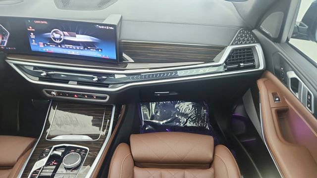 Used 2026 BMW X7 xDrive40i image 88