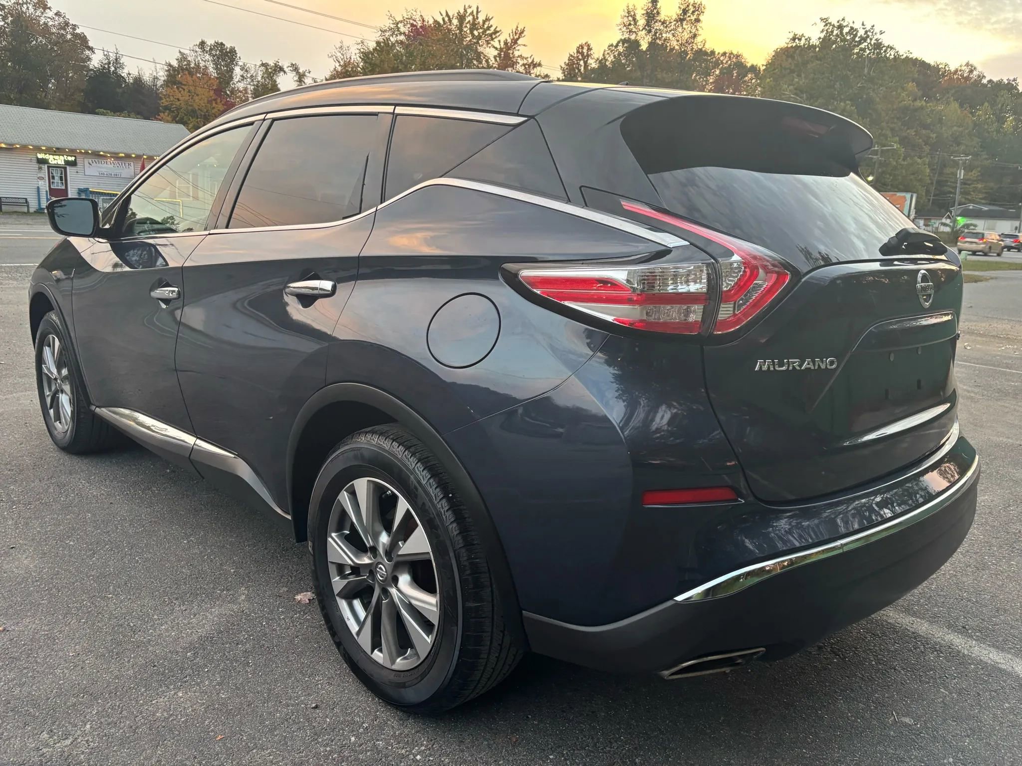 Used 2016 Nissan Murano SV image 7