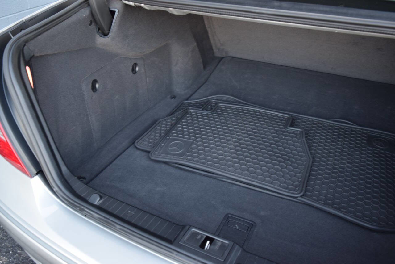 Used 2004 Mercedes-Benz E 500 Sedan image 61