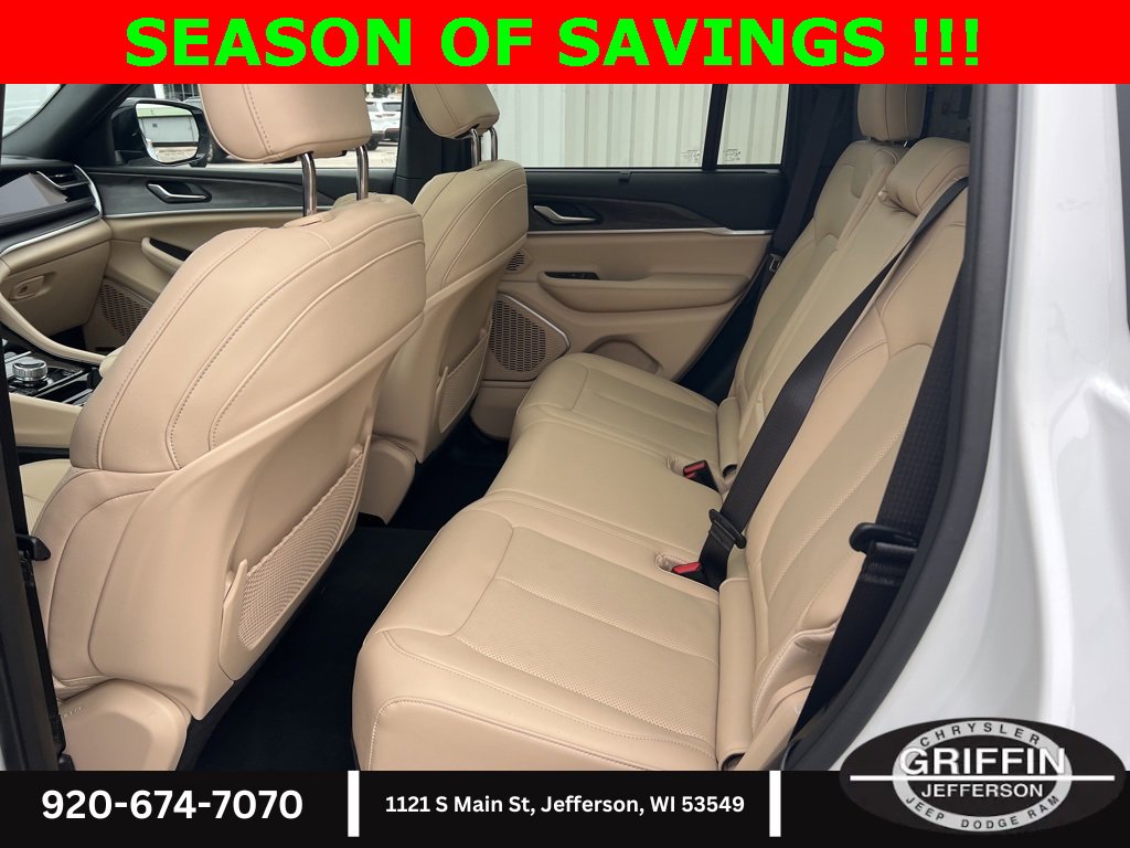 Used 2023 Jeep Grand Cherokee 4WD 4xe w/ Luxury Tech Group II image 17