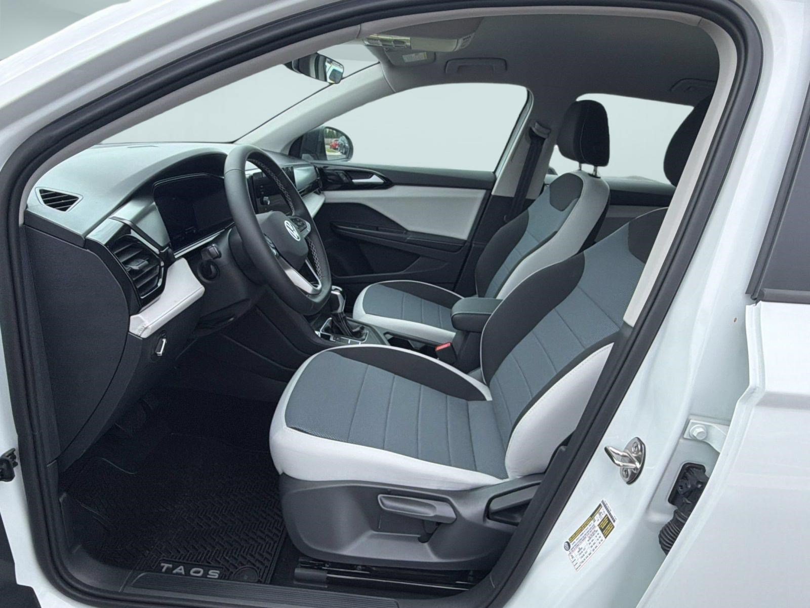 New 2026 Volkswagen Taos S FWD image 5