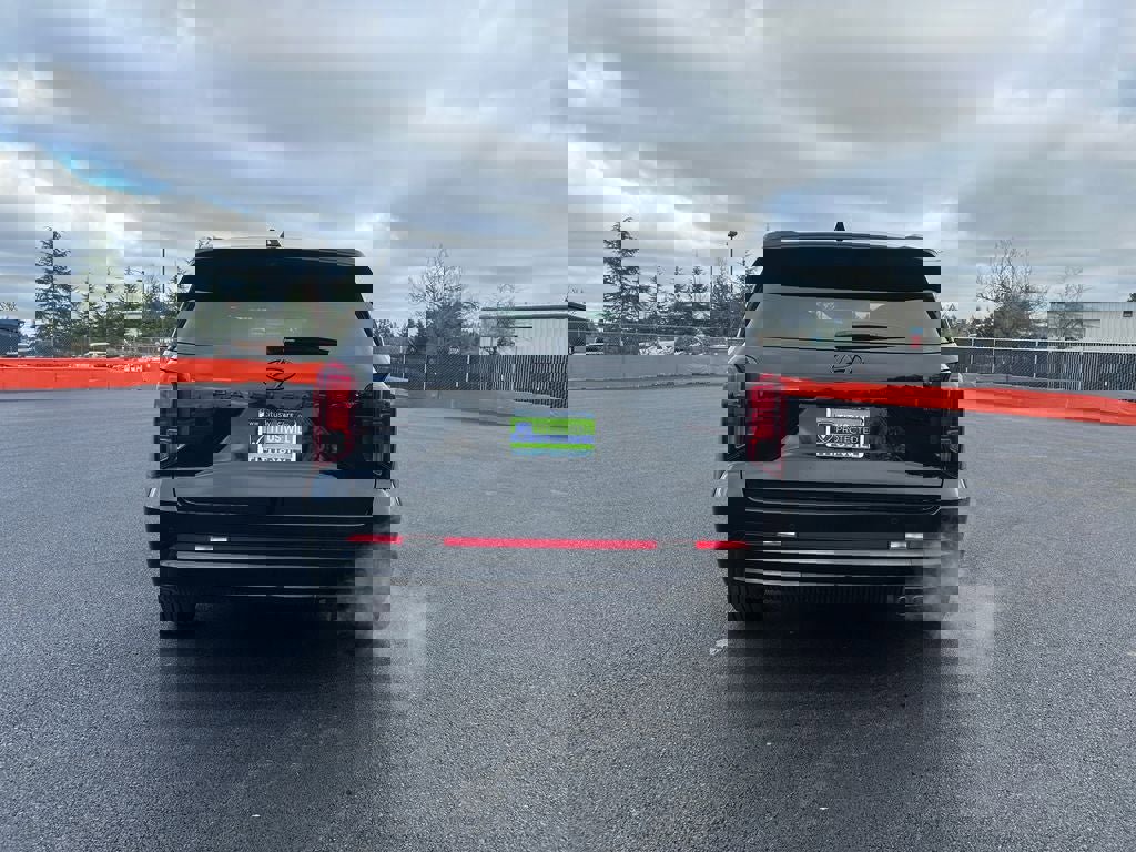 Used 2025 Hyundai Palisade Calligraphy image 6