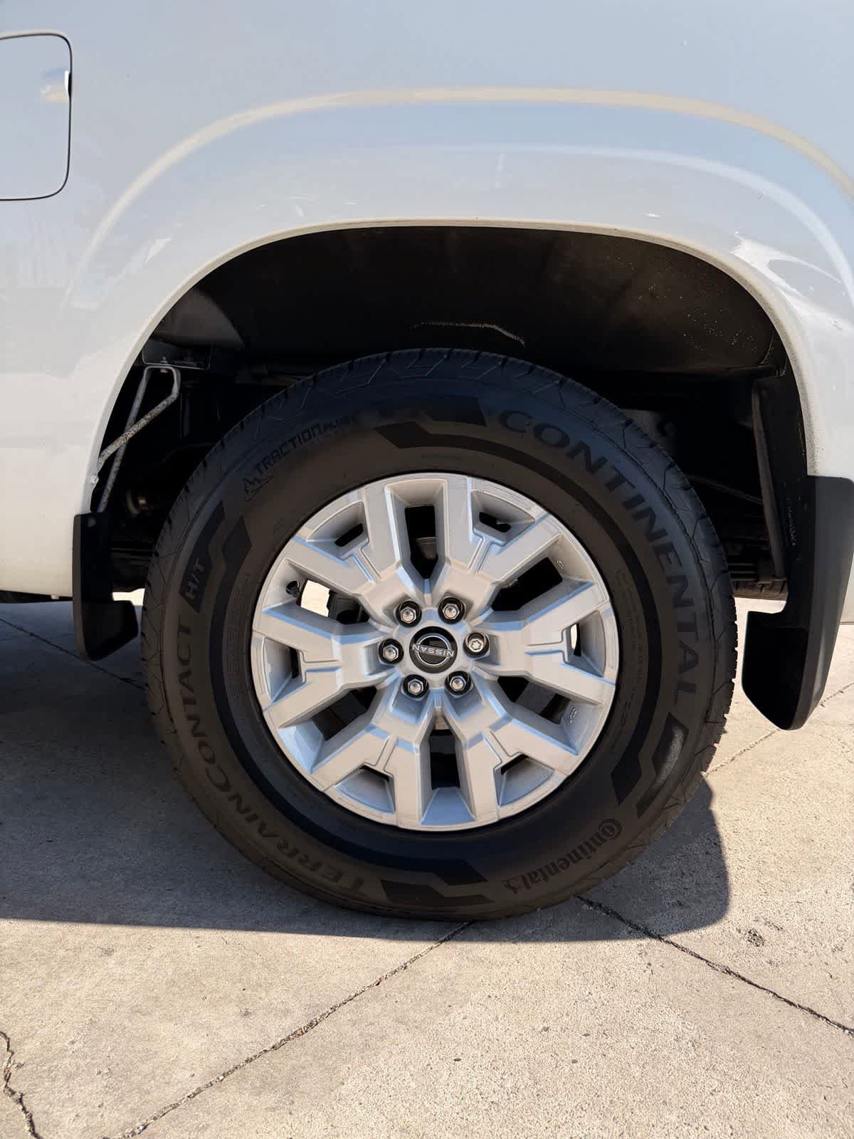 Used 2022 Nissan Frontier SV w/ Technology Package AWD/4WD image 21