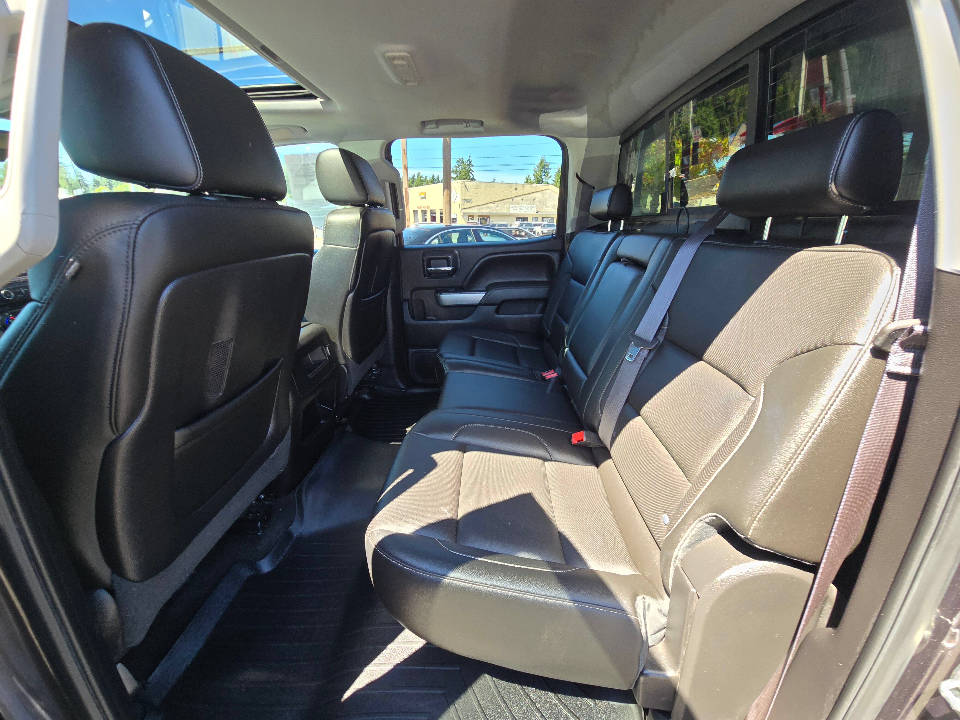 Used 2015 Chevrolet Silverado 1500 LTZ Z71 w/ LTZ Plus Package AWD/4WD image 16