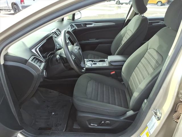 Used 2019 Ford Fusion SE image 11