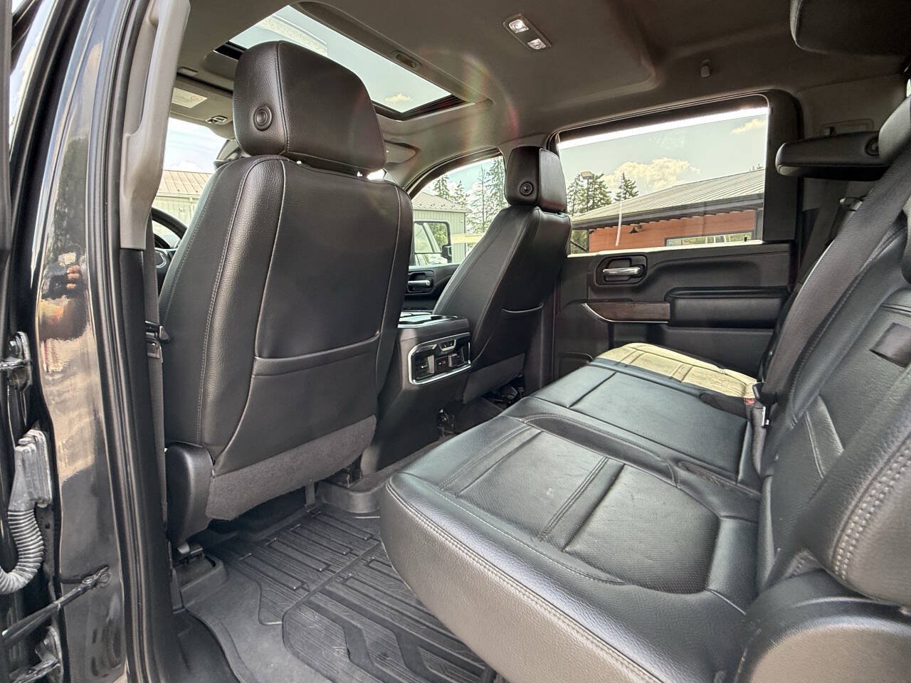 Used 2020 GMC Sierra 2500 Denali w/ Denali Ultimate Package AWD/4WD image 25