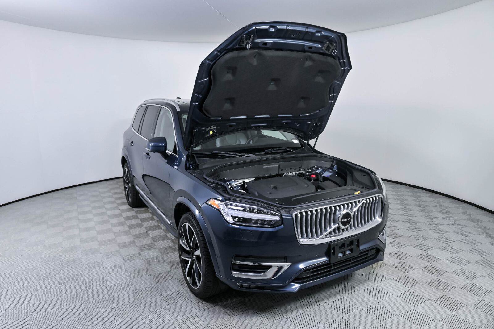 Used 2023 Volvo XC90 B6 Plus w/ Protection Package Premier AWD/4WD image 34
