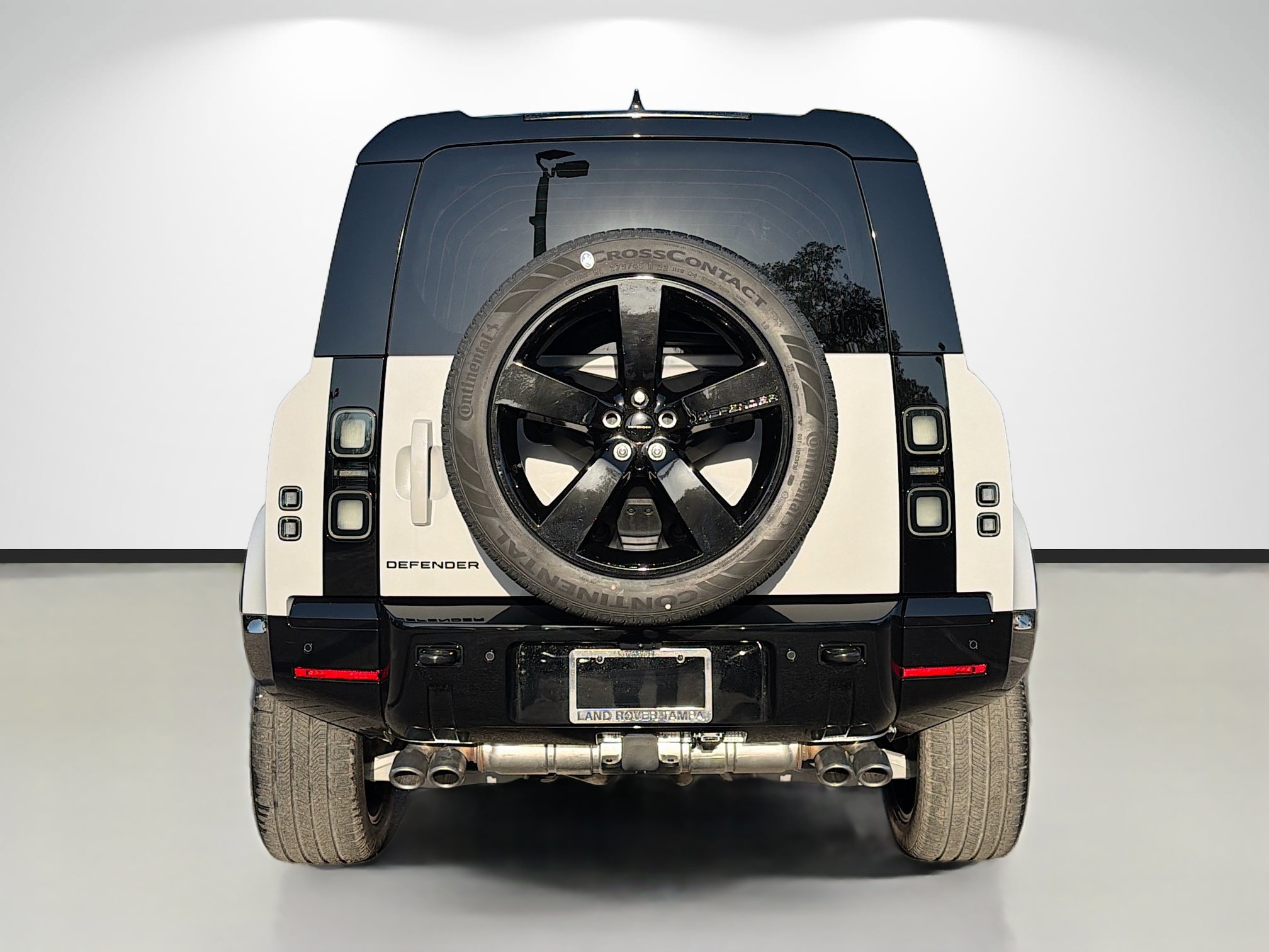 New 2026 Land Rover Defender 110 X-Dynamic SE AWD/4WD image 4