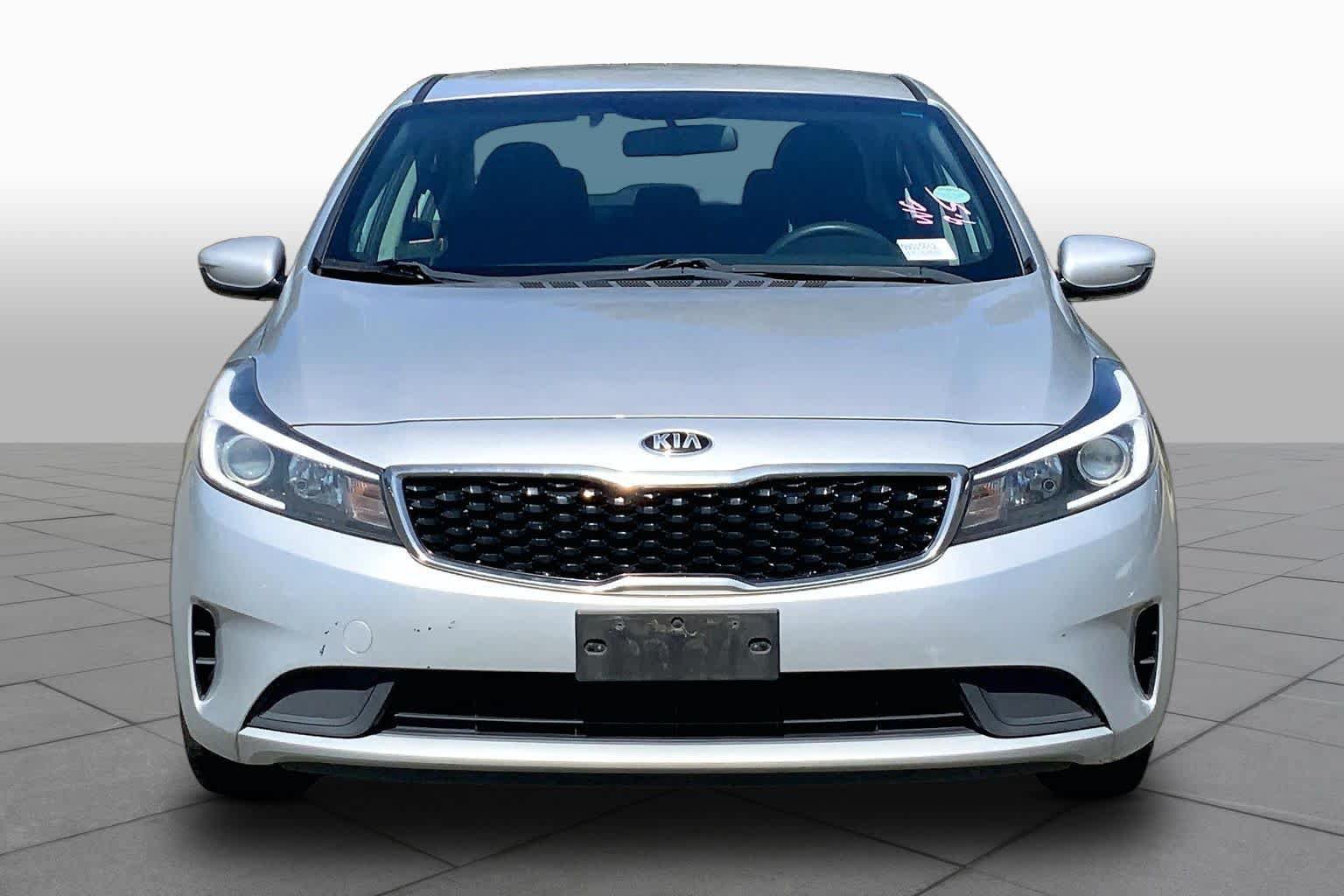 Used 2017 Kia Forte LX FWD image 4