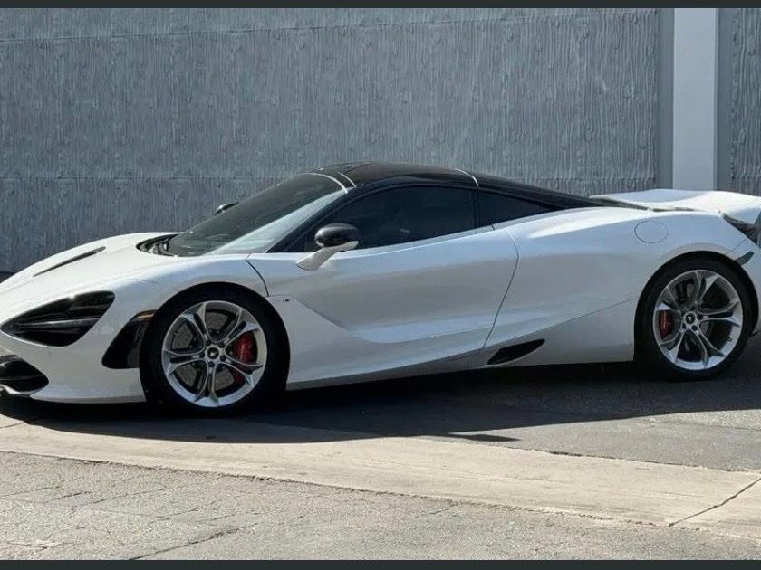 Used 2020 McLaren 720S Performance RWD image 2
