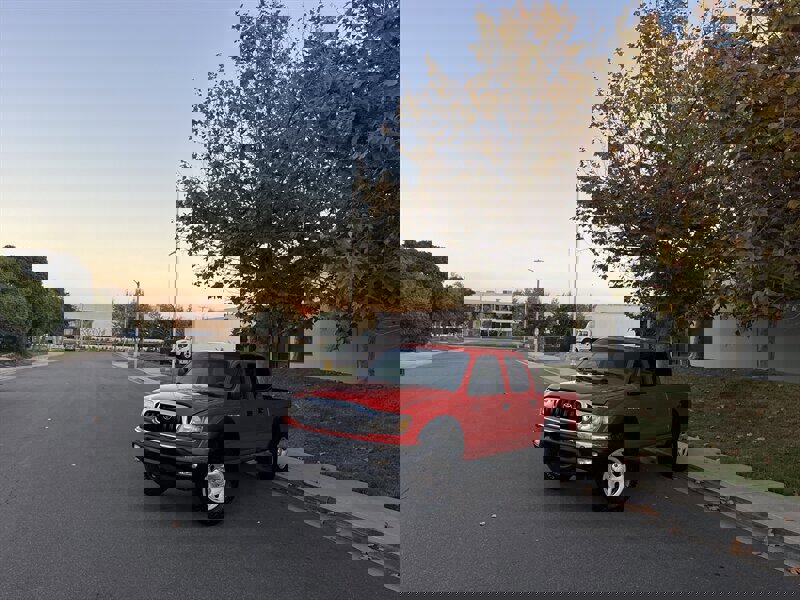 Used 2004 Toyota Tacoma PreRunner image 1