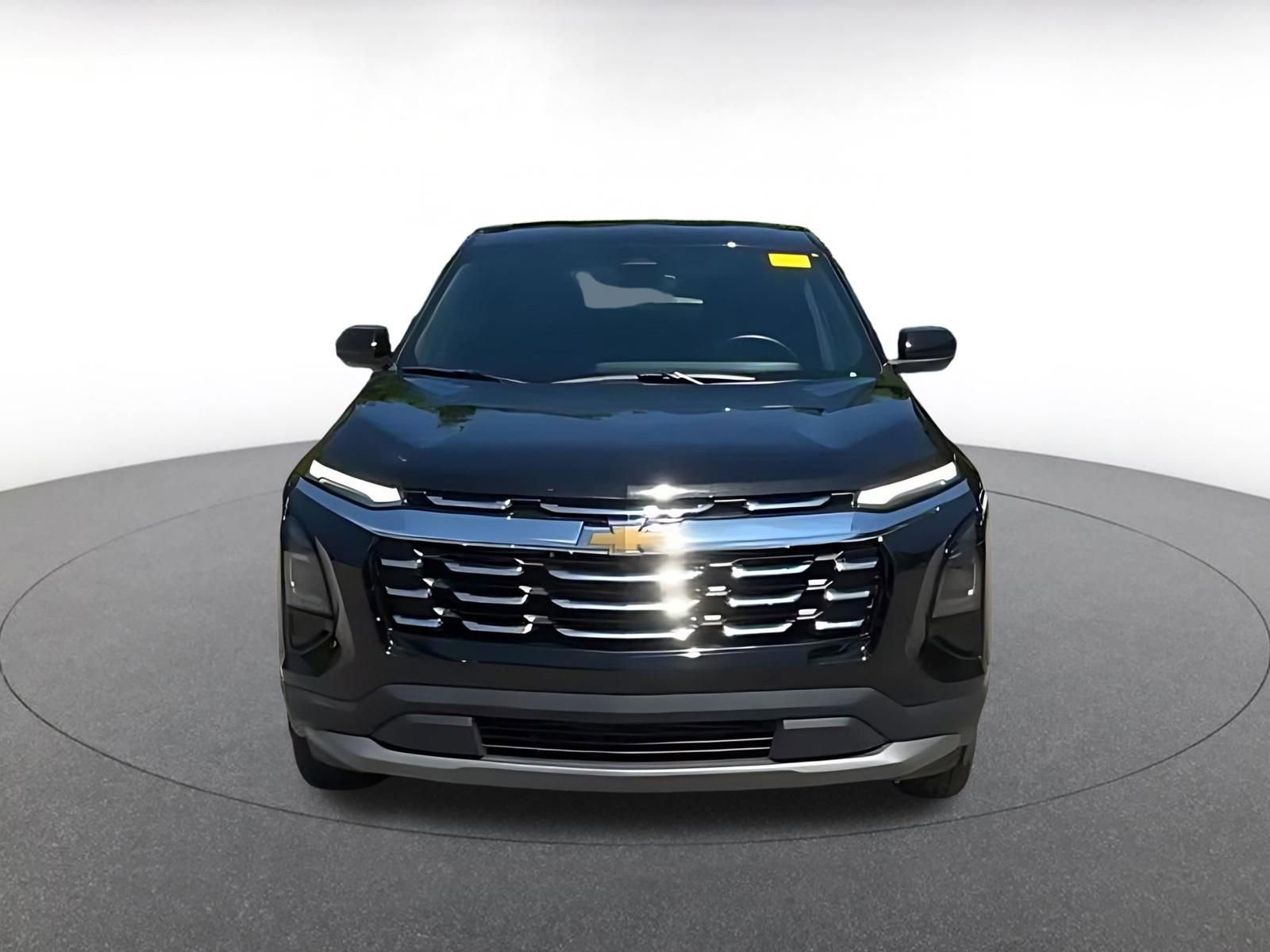 Used 2025 Chevrolet Equinox LT FWD image 4