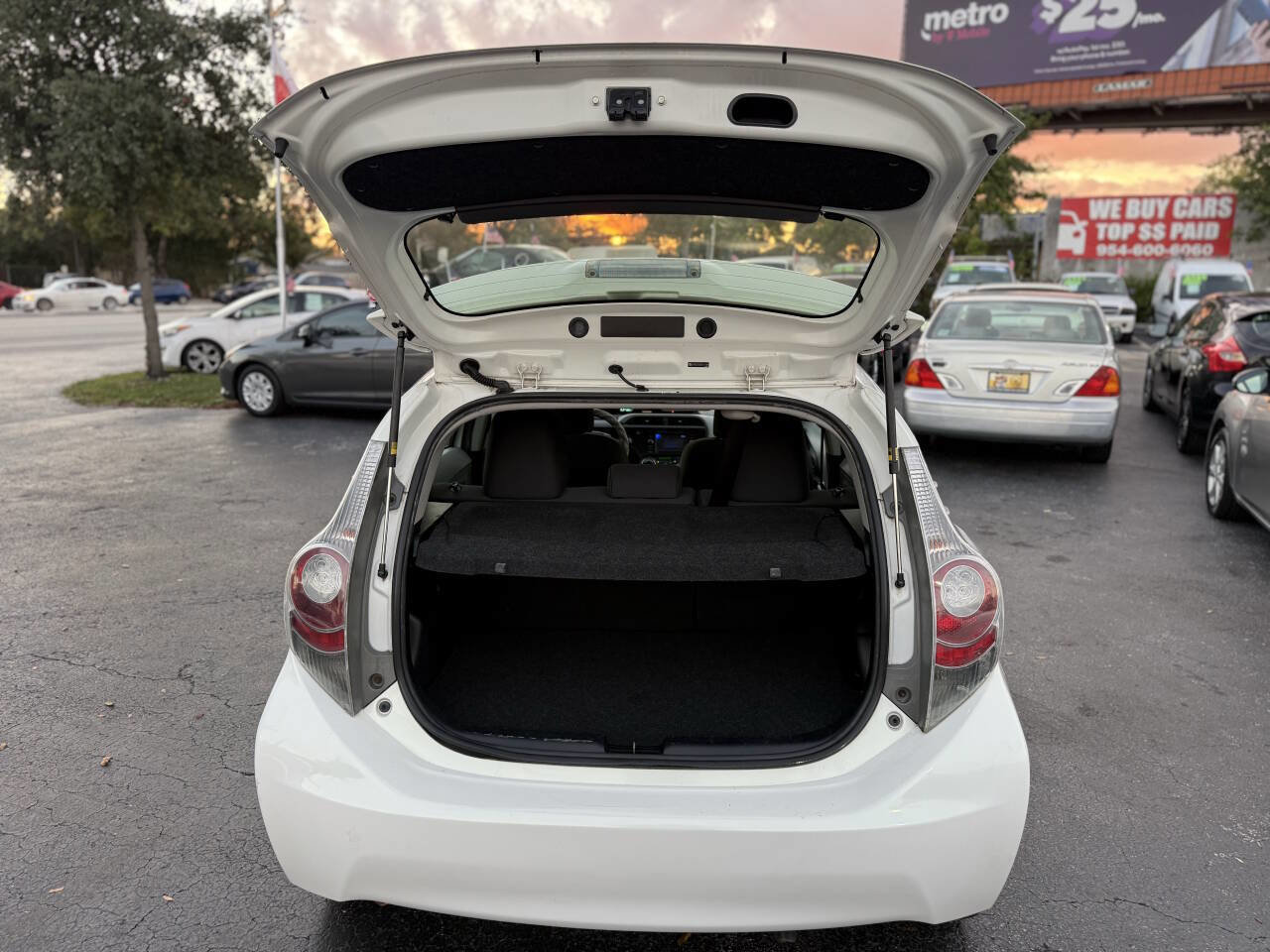 Used 2012 Toyota Prius C Three image 19