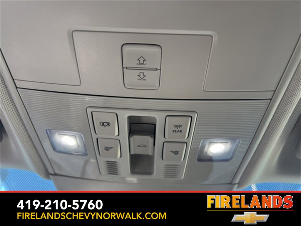 Used 2022 Volkswagen Taos SE w/ Panoramic Sunroof Package image 26