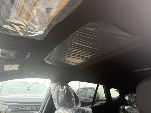 New 2026 Chevrolet Trax RS w/ Sunroof Package image 7